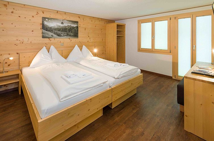 Appartement Lunic, AZapartments.ch, B&B, (Grächen), 1057