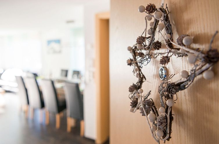 Appartement Clarino, AZapartments.ch, B&B, (Grächen), 1285