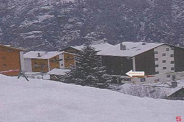 Guest house 1841032 - Apartment Wallis / Valais - Appartement Valaisia 10, (Grächen). 5-Bettwohnung