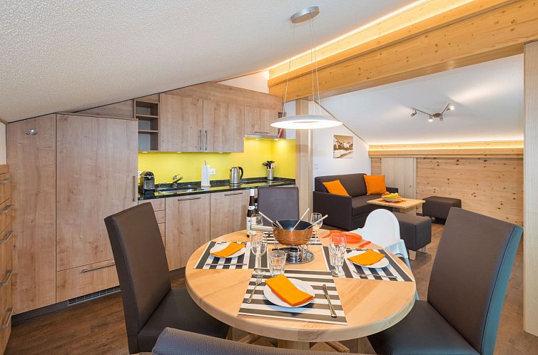 Appartement Lunic, AZapartments.ch, B&B, (Grächen), 1057