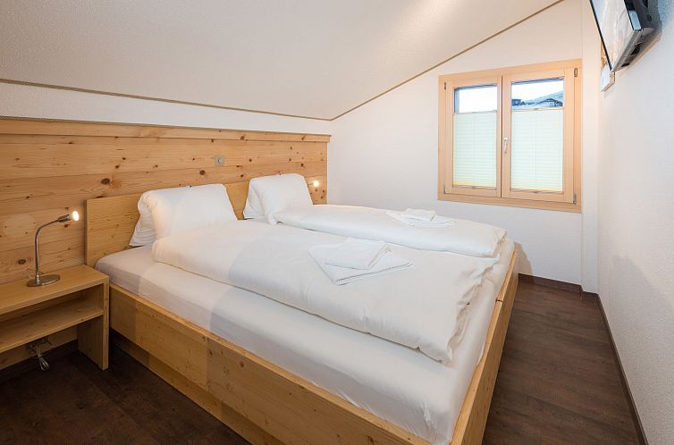 Appartement Lunic, AZapartments.ch, B&B, (Grächen), 1057