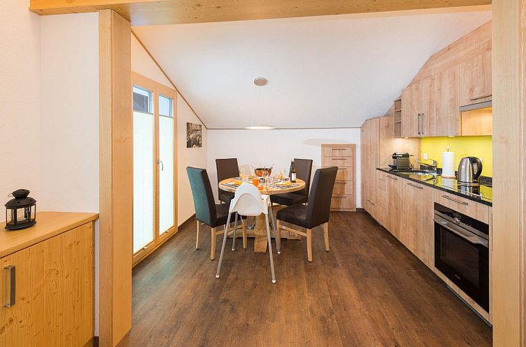 Appartement Lunic, AZapartments.ch, B&B, (Grächen), 1057