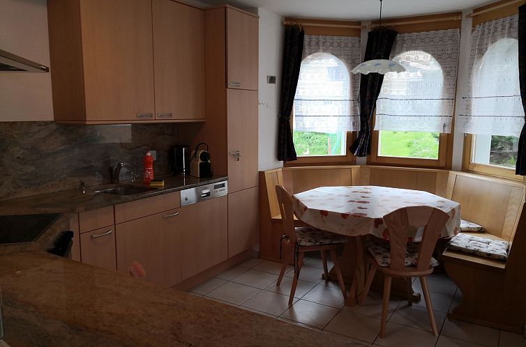 Appartement Sunstar 10, (Grächen), 1020