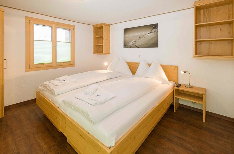 Appartement Lunic, AZapartments.ch, B&B, (Grächen), 1057