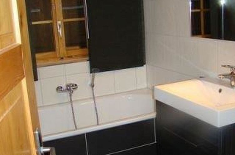 Vakantiehuis Chalet "Sandrine", (Grächen). 6-Bettwohnung