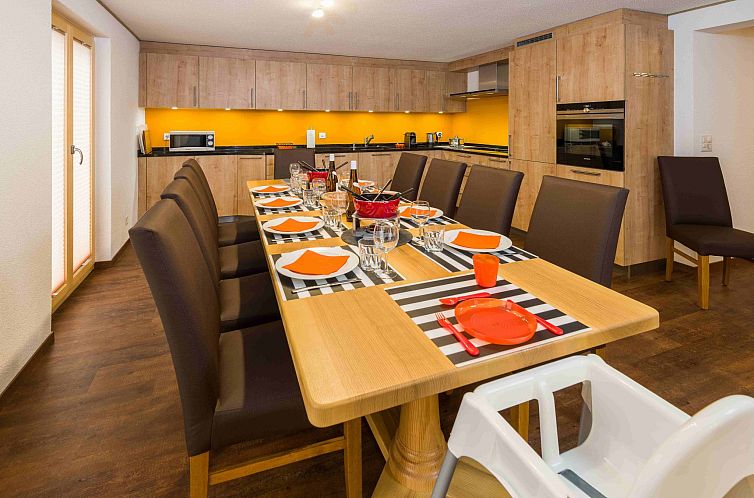 Appartement Lunic, AZapartments.ch, B&B, (Grächen), 1057