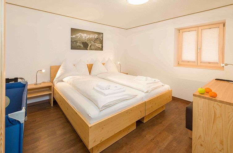 Appartement Lunic, AZapartments.ch, B&B, (Grächen), 1057