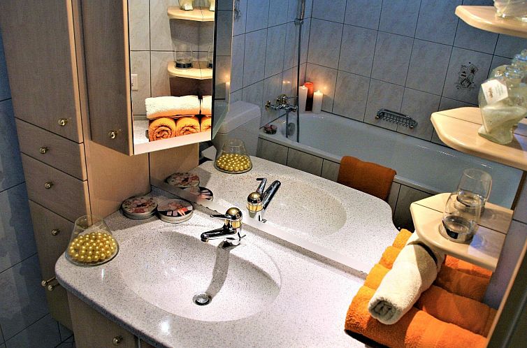 Appartement 4 1/2 Zimmerwohnung, 6-Betten