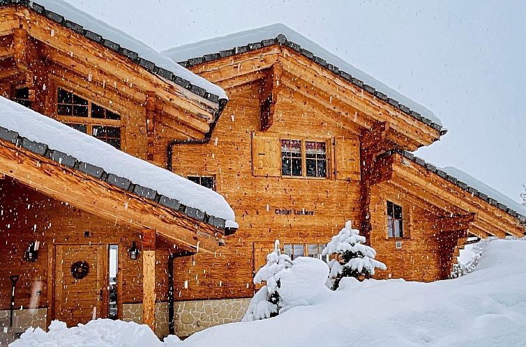 Vakantiehuis Luxuriöses Chalet mit privatem Spa und großem