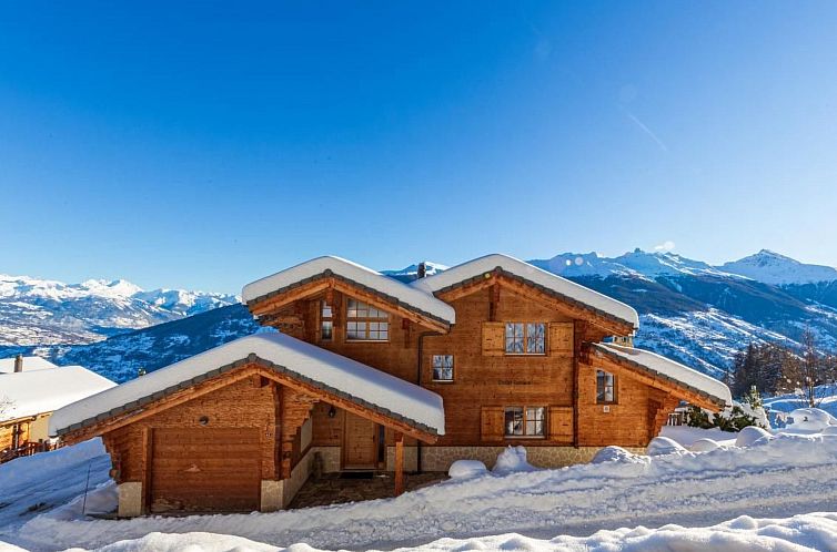 Vakantiehuis Luxuriöses Chalet mit privatem Spa und großem