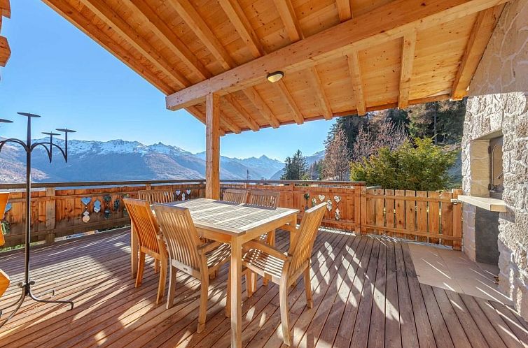 Vakantiehuis Luxuriöses Chalet mit privatem Spa und großem