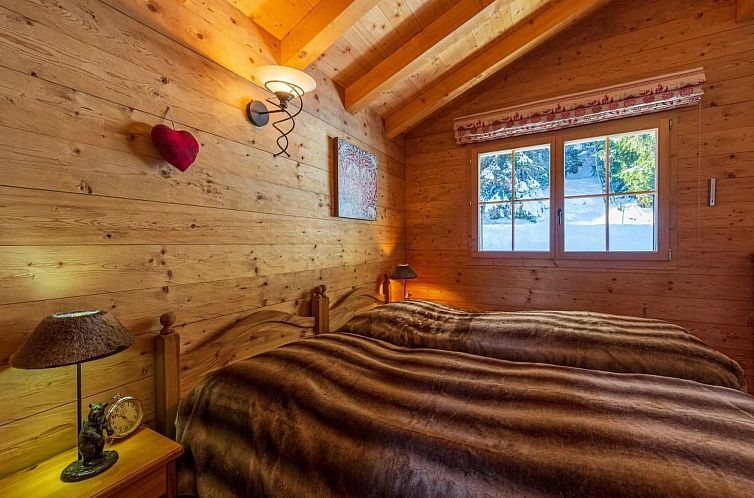 Vakantiehuis Luxuriöses Chalet mit privatem Spa und großem
