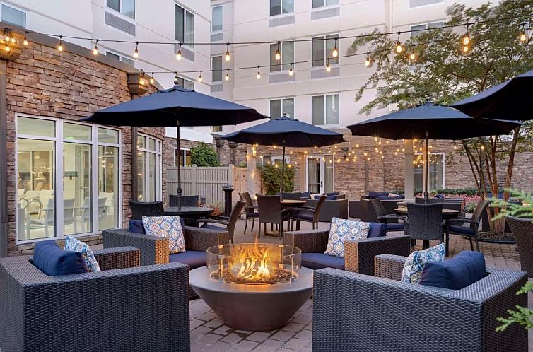 Hilton Garden Inn Melville