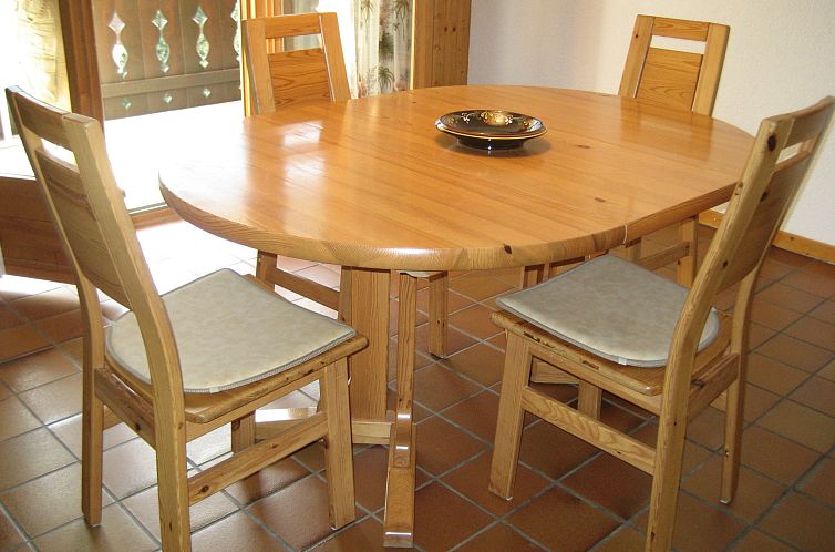 Appartement Résid. Monteilly B16, (Champery),