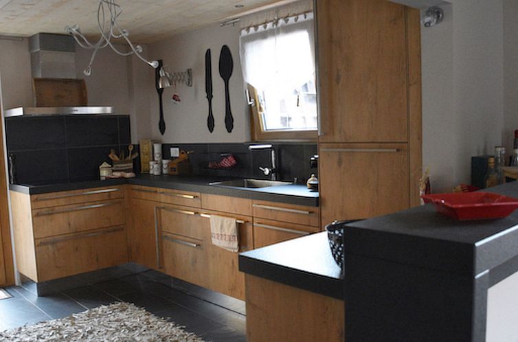 Appartement Chalet l'Eglantine, (Champery),