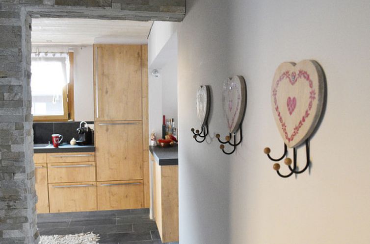 Appartement Chalet l'Eglantine, (Champery),