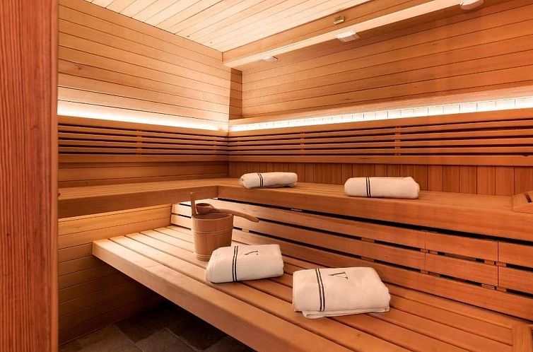 Vakantiehuis Chalet V mit Lift und Pool