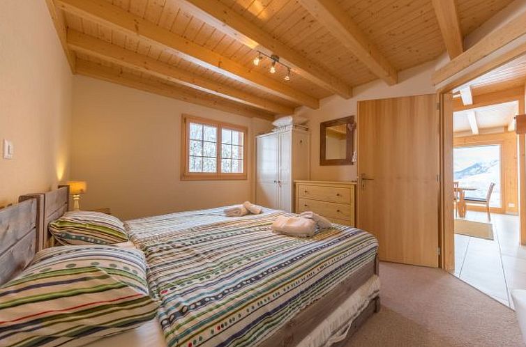 Vakantiehuis Chalet Nid Blanc wood burning hottub