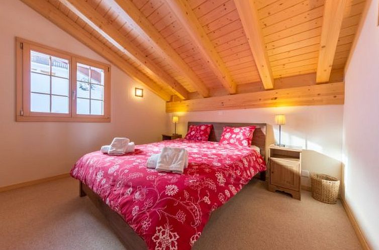 Vakantiehuis Chalet Nid Blanc wood burning hottub