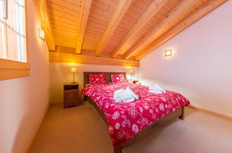 Vakantiehuis Chalet Nid Blanc wood burning hottub