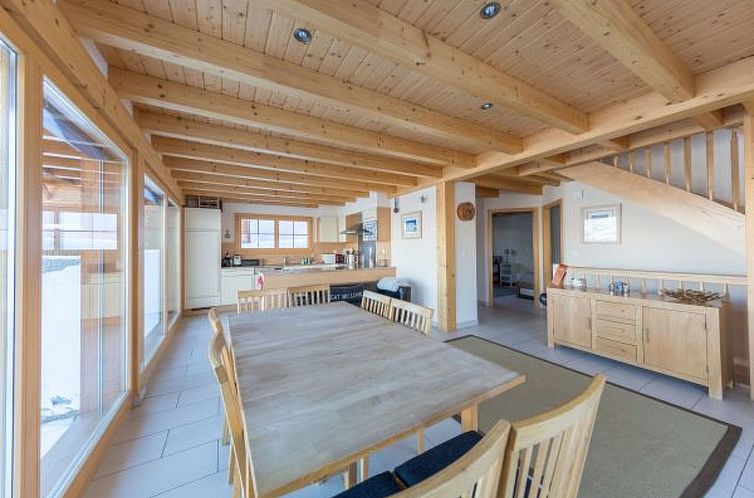 Vakantiehuis Chalet Nid Blanc wood burning hottub
