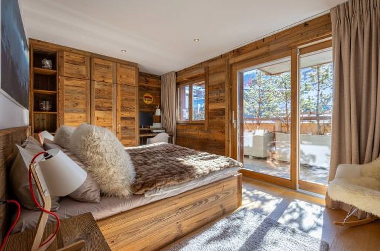 Appartement Grimpeur luxury duplex, Spa Access Front Telecab