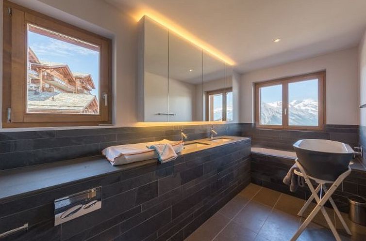 Appartement Grimpeur luxury duplex, Spa Access Front Telecab