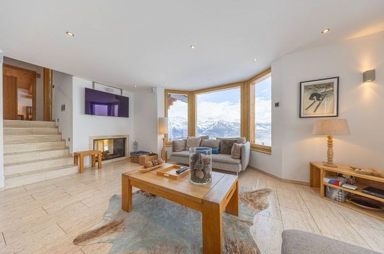 Vakantiehuis Chalet Enchanteur sauna, Whirlpool, 13pax
