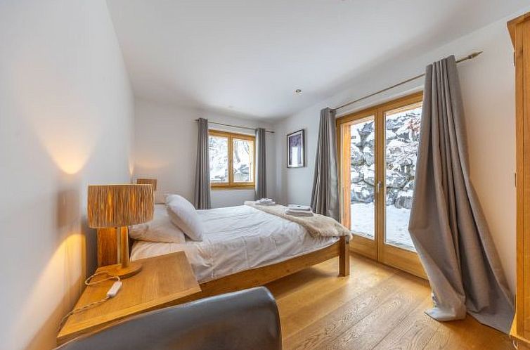Vakantiehuis Chalet Enchanteur sauna, Whirlpool, 13pax