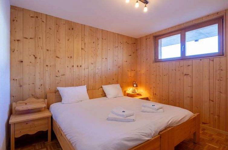 Vakantiehuis Chalet Vansamis, views & sauna