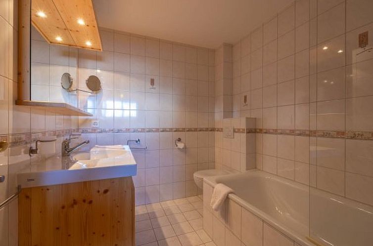 Vakantiehuis Chalet Vansamis, views & sauna