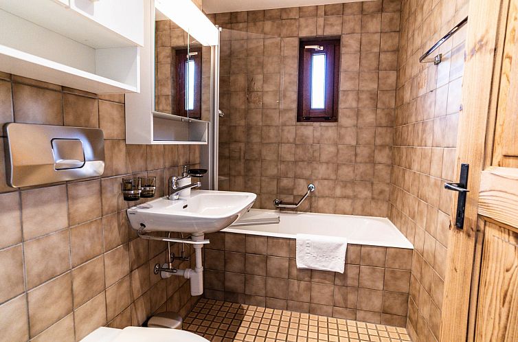 Appartement Sportina 33 3. OG Süd-West