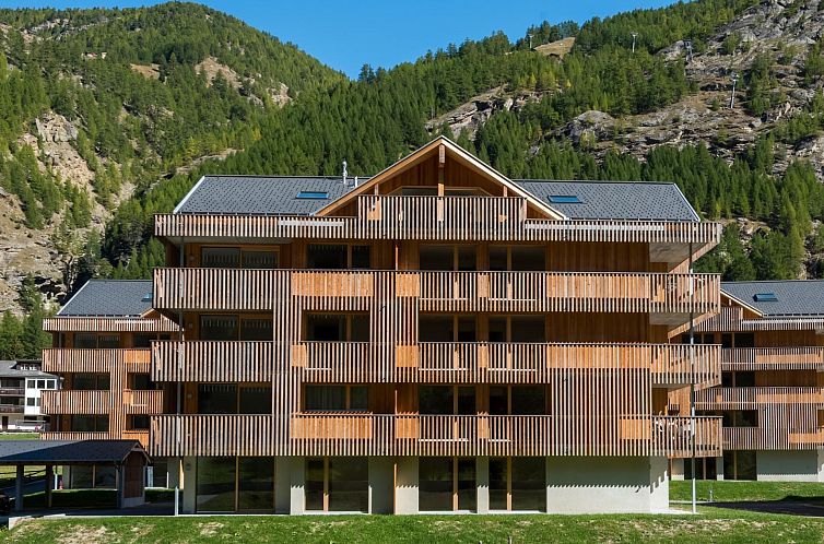 Appartement Apartment mit 3 Schlafzimmern & 2 Badezimmern EG