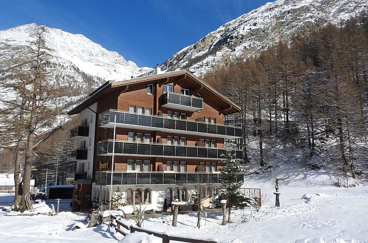 Appartement Ski-In-Ski-Out-Hotel Sport*** Doppelzimmer, Dusc