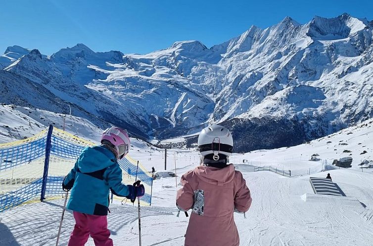 Appartement Ski-In-Ski-Out-Hotel Sport*** Doppelzimmer, Dusc