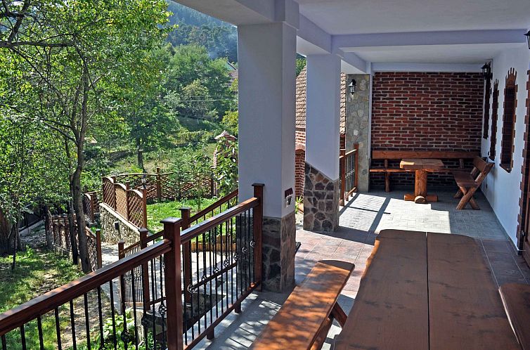 Vakantiehuis Casa Crina - rustikale Ferienvilla in Siebenbü