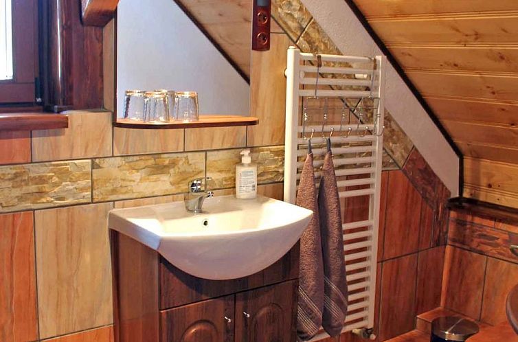 Vakantiehuis Casa Crina - rustikale Ferienvilla in Siebenbü