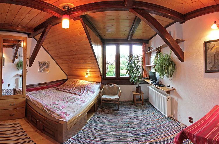 Vakantiehuis Casa Crina - rustikale Ferienvilla in Siebenbü