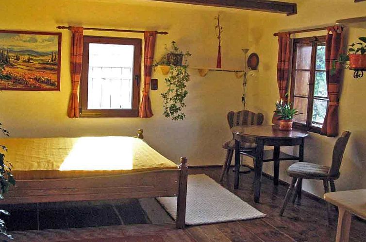 Vakantiehuis Casa Nicu - traditionelles Landhaus in Hirtendo