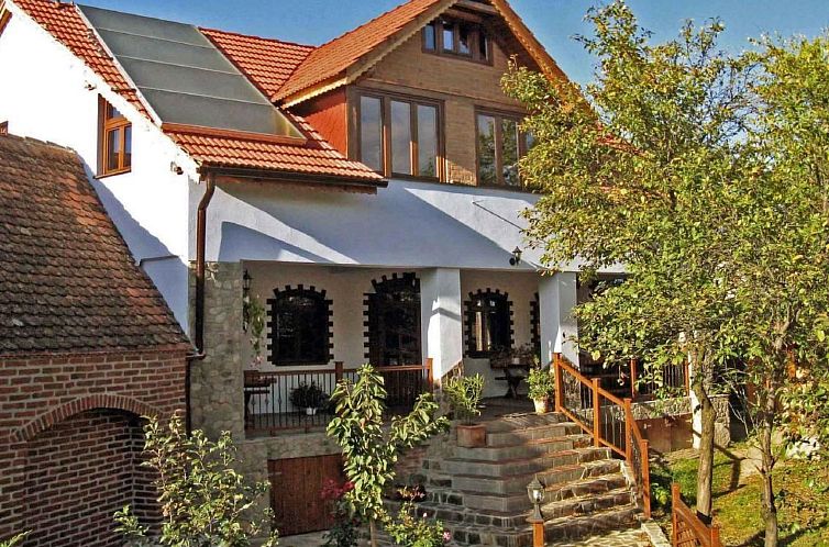 Vakantiehuis Casa Crina in Karpaten-Dorf in Siebenbürgen
