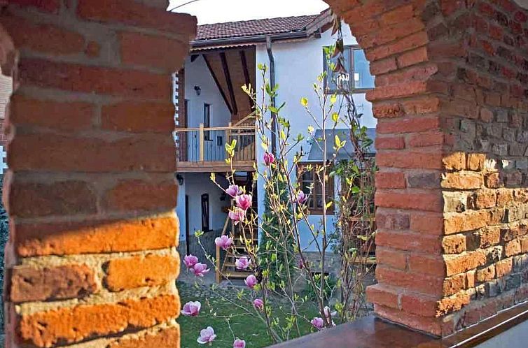 Vakantiehuis Casa Nicu - Blockhaus im Flair vergangener Zeit