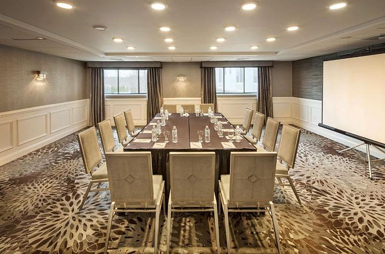DoubleTree by Hilton Nanuet