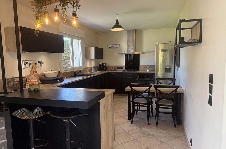 Vrijstaande woning in Commes