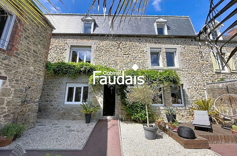 Geschakelde woning in Coutances
