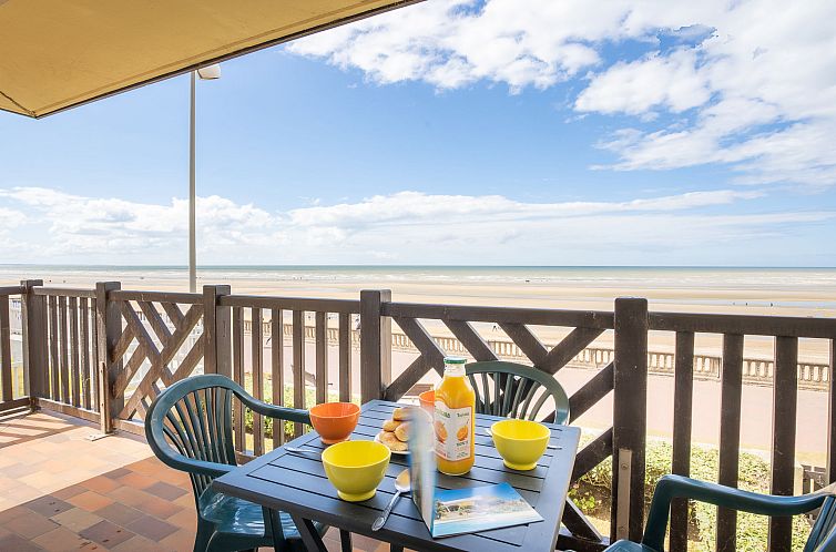 Guest house 1902083 - Apartment Lower Normandy - Appartement Cabourg Beach