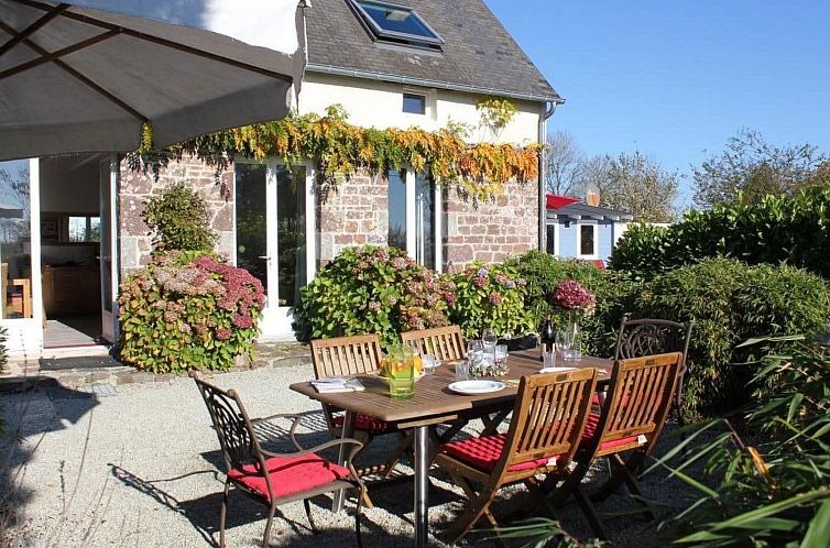 Unterkunft 19022003 - Ferienhaus Basse Normandie - Vakantiehuis in Sourdeval Les Bois mit Garten