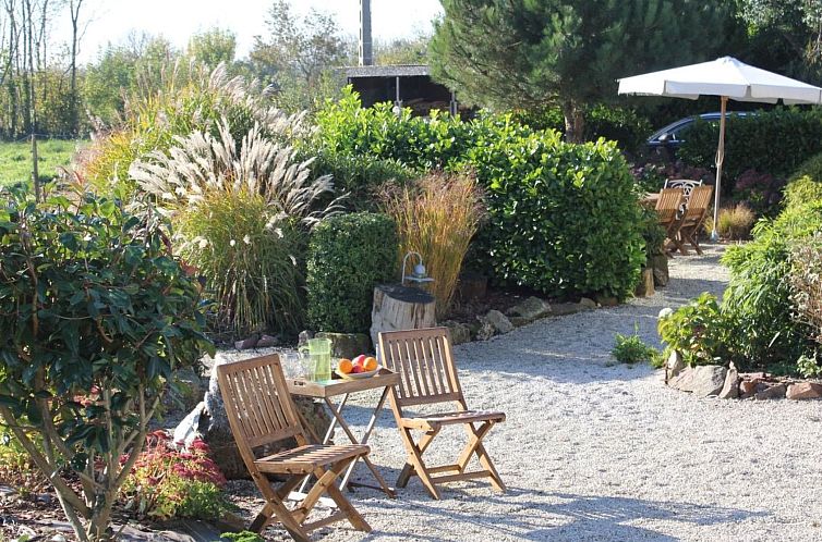 Vakantiehuis in Sourdeval Les Bois mit Garten