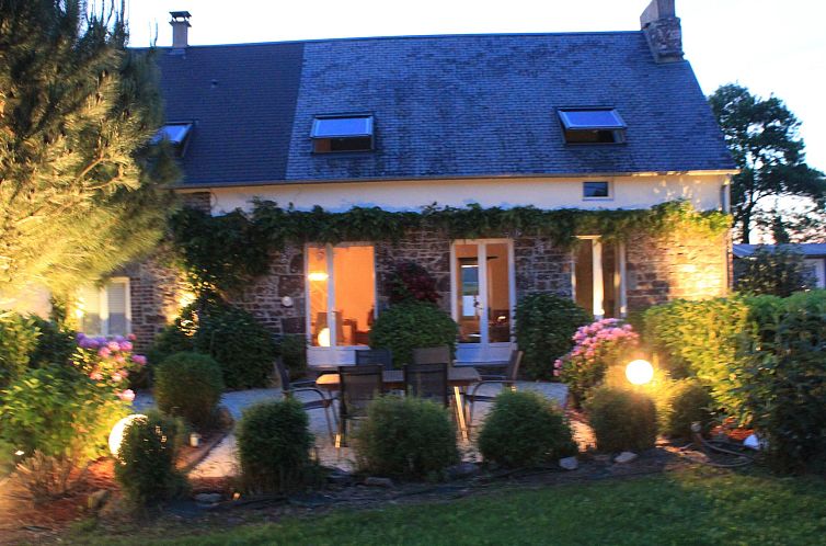 Vakantiehuis in Sourdeval Les Bois mit Garten