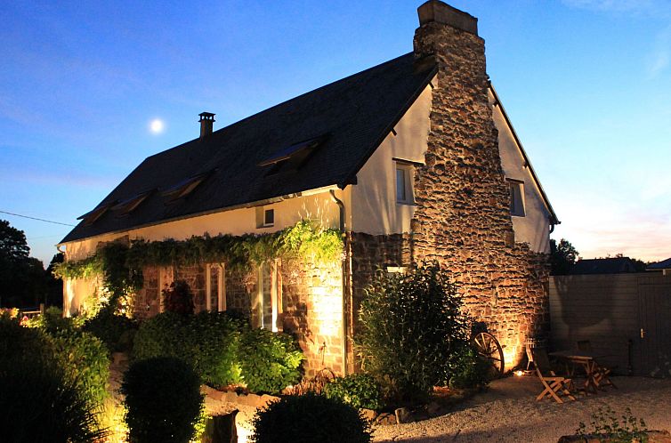 Vakantiehuis in Sourdeval Les Bois mit Garten