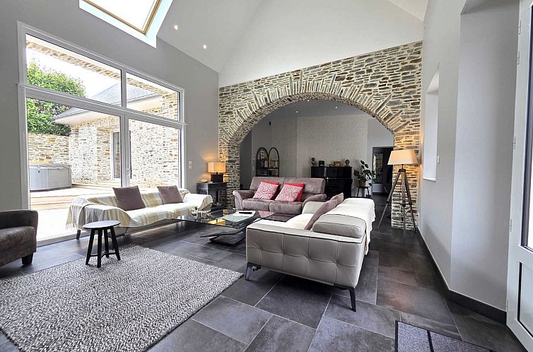 Vrijstaande woning in Saint-Clair-Sur-L'elle